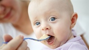 نبایدهای غذایی نوزادان